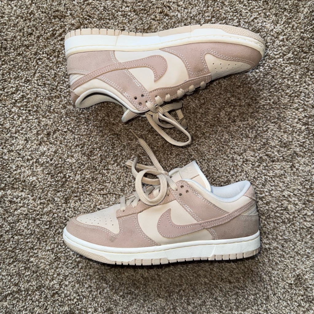 Nike Womenâs Dunk Low Se âSandriftâ